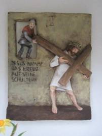 II. Jesus nimmt das Kreuz auf seine Schultern